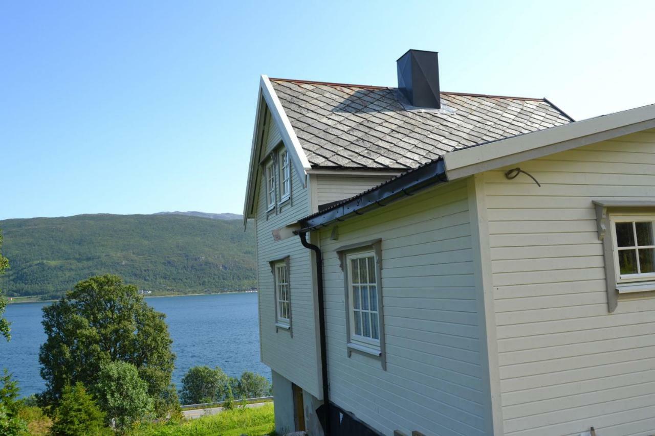 Kvaloya Lodge Futrikelv 外观 照片